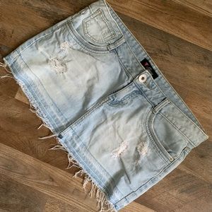 Guess mini skirt size large